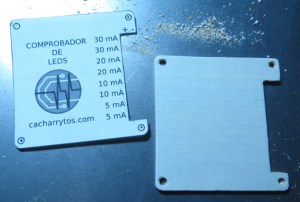 ComprobadorLEDs-MaderaCortadaYTaladrada