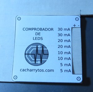ComprobadorLEDs-PlantillaEnMadera