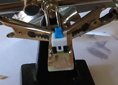 MiniLinternaUSB-interruptorSoldado