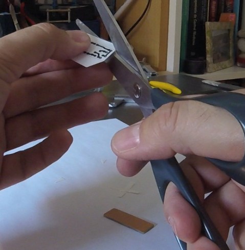 MiniLinternaUSB-plantillaRecorte2